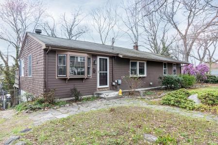 26 Meadow Sweet Trail, Narragansett, RI 02874, USA