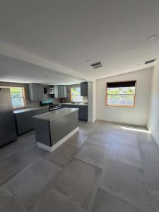 14240 S Biscayne River Rd 2, Miami, Florida 33161, USA