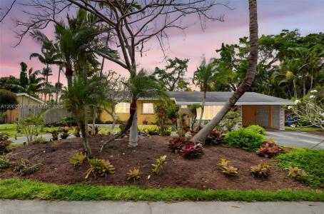 408 NW 21st St, Wilton Manors, Florida 33311, USA