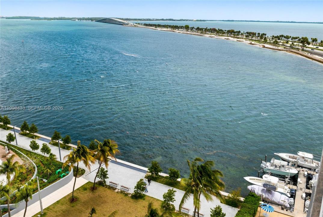 150 SE 25th Rd 12B, Miami, Floride 33129, États-Unis