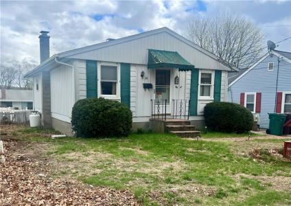 64 LYDIA Avenue, Woonsocket, RI 02895, USA