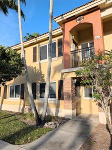 945 NE 33rd Ter 102, Homestead, Florida 33033, USA