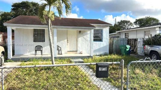 1810 NW 85th St 0, Miami, Florida 33147, USA