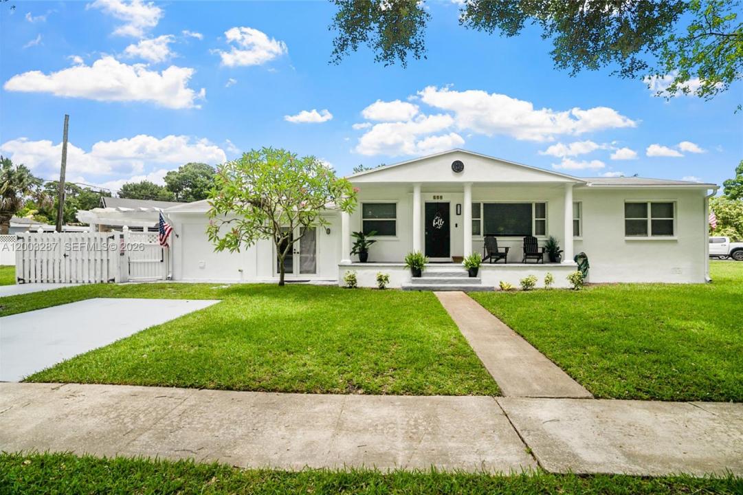 899 E Country Club Cir, Plantation, Floride 33317, États-Unis