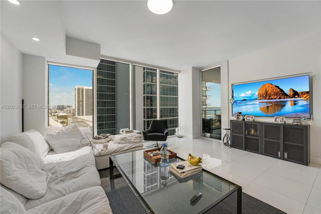 1040 Biscayne Blvd 1905, Miami, Florida 33132, USA