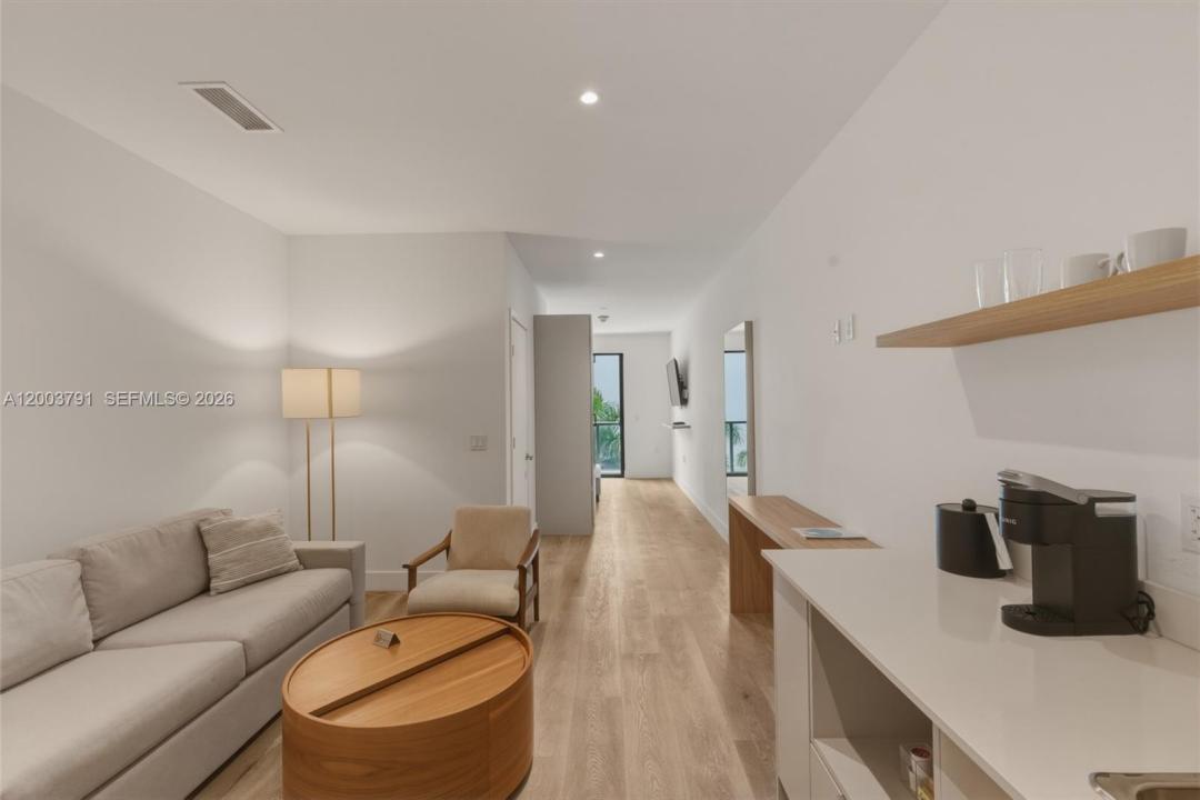 229 SW 9th St 502, Miami, Floride 33130, États-Unis