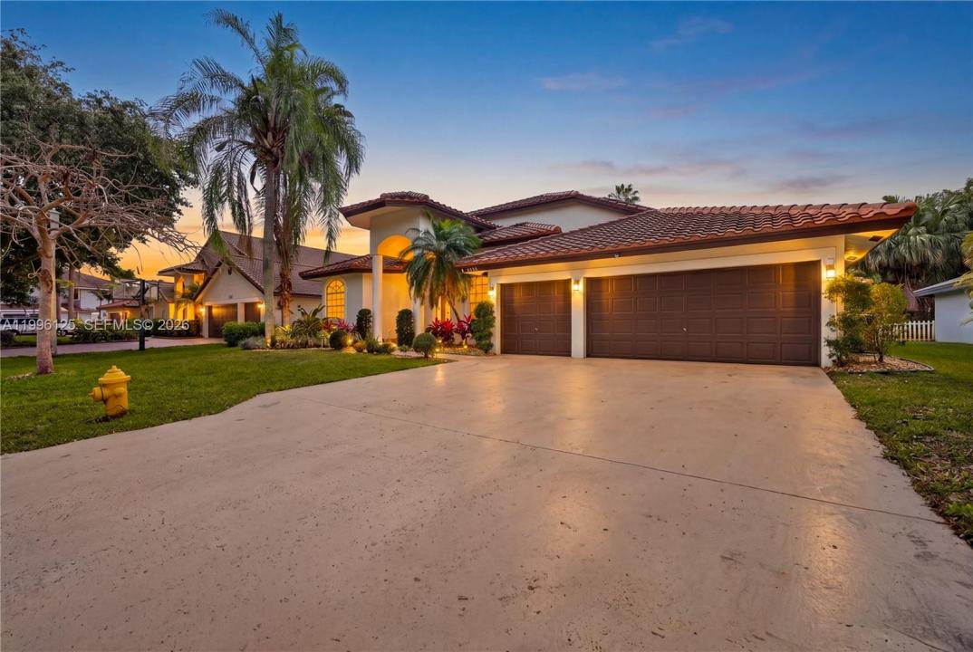 9836 NW 48th Ct, Coral Springs, 佛罗里达州 33076, 美国