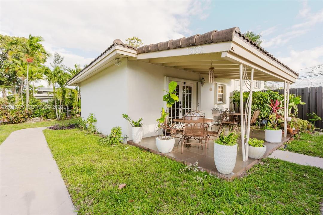 1300 NE 204th St, Miami, Floride 33179, États-Unis