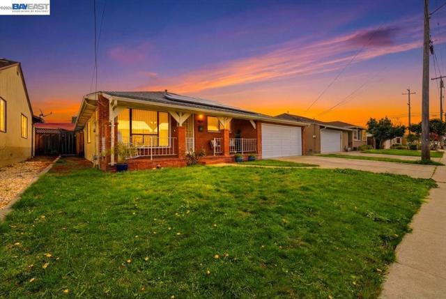 Locust St, San Leandro, California 94579