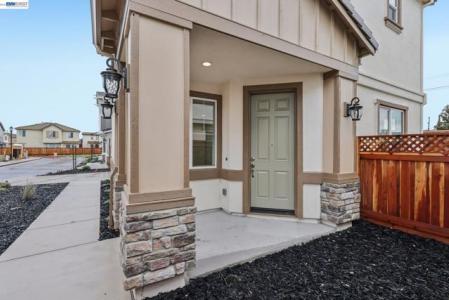 Mindy Way, Pittsburg, Californie 94565, États-Unis