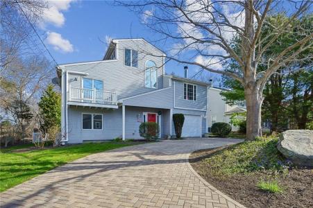 94 Spindrift Street, Jamestown, RI 02835, USA