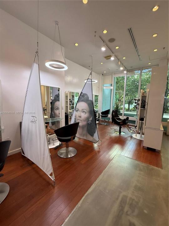 Beauty Salon & Spa in Brickell, Miami, Floride 33131, États-Unis