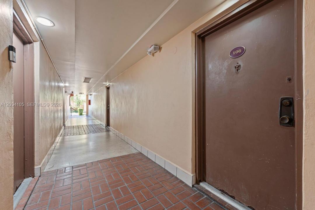 9440 W Flagler St 106, Miami, Floryda 33174, USA