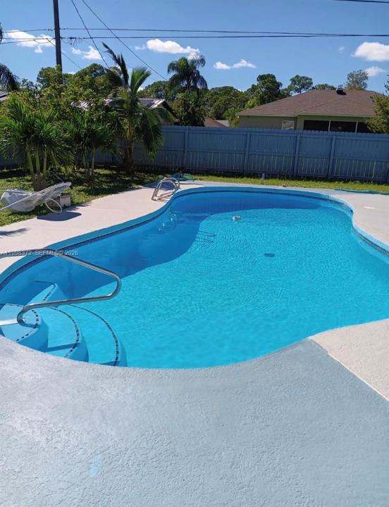 146 BONFIRE, Palm Bay, Floride 32907, États-Unis