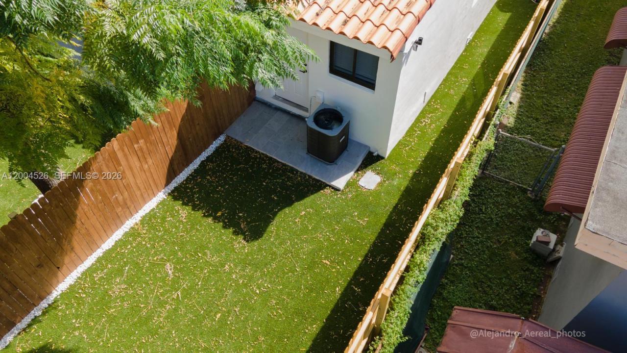 3045 SW 21st St, Miami, Florida 33145, Stati Uniti