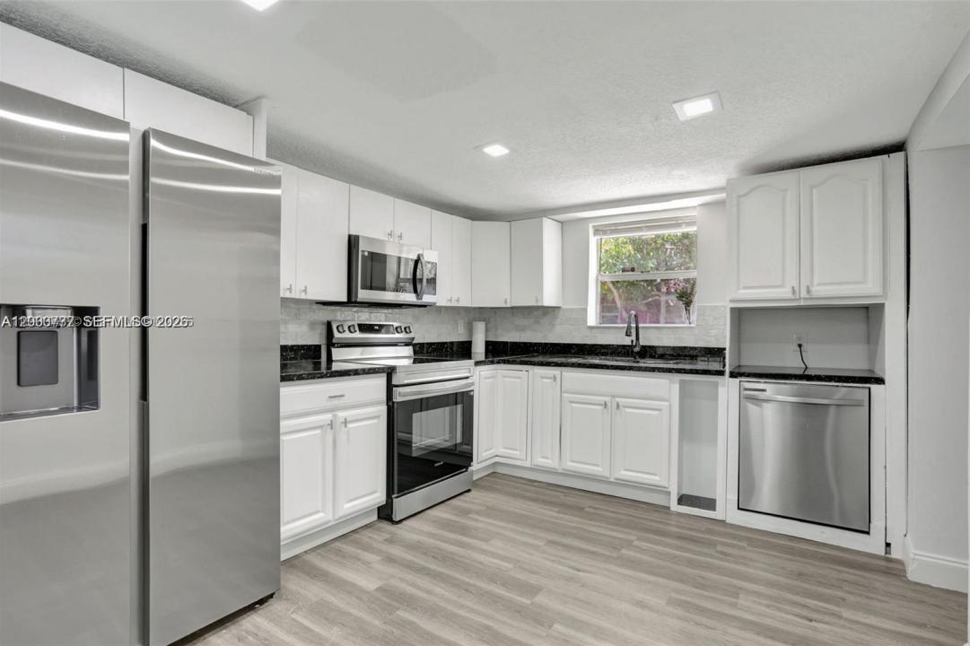 2701 NW 18th Ter A, Oakland Park, Floride 33311, États-Unis