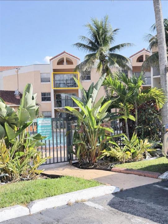 6292 NW 186th St 306, Hialeah, Floride 33015, États-Unis