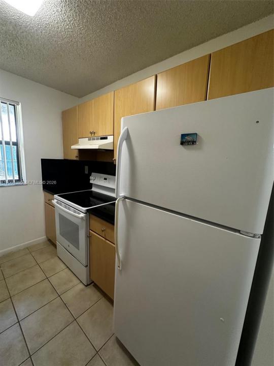 7220 NW 179th St 201, Hialeah, Florida 33015, Stati Uniti