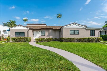 157 CURTISS PKWY, Miami Springs, 佛罗里达州 33166-, 美国