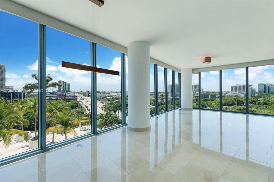 601 NE 36th St 801, Miami, Florida 33137, USA