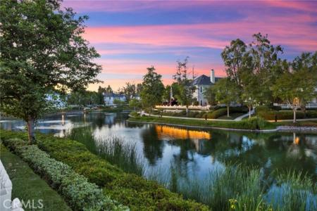 Bayview Court, バレンシア, カリフォルニア 91355, アメリカ合衆国