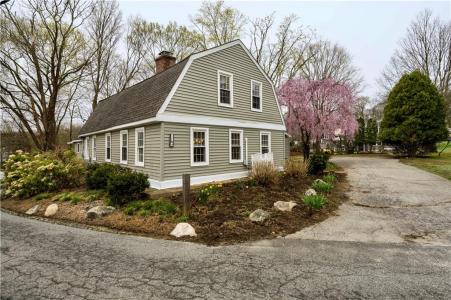 182 HINES Road, Cumberland, RI 02864, USA