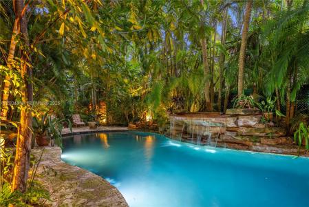 3584 Saint Gaudens Rd, Miami, Florida 33133, USA