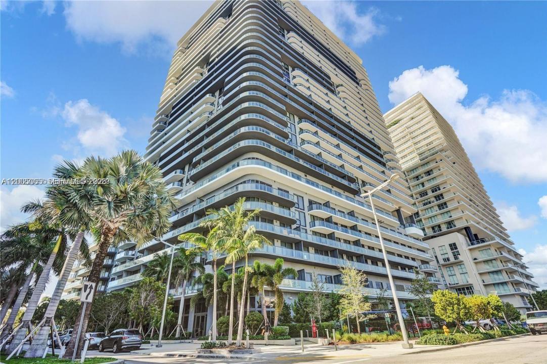 121 NE 34 St 2215, Miami, Floride 33137, États-Unis
