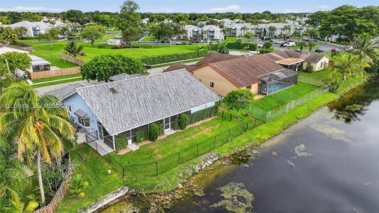 7891 NW 90th Ave, Tamarac, Florida 33321, Stati Uniti