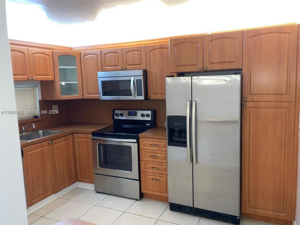 8940 S Hollybrook Blvd 306, Pembroke Pines, Florida 33025, Stati Uniti