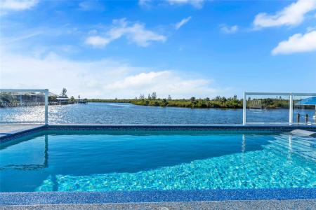 3434 NW 46th PL, Cape Coral, Flórida 33993, Estados Unidos
