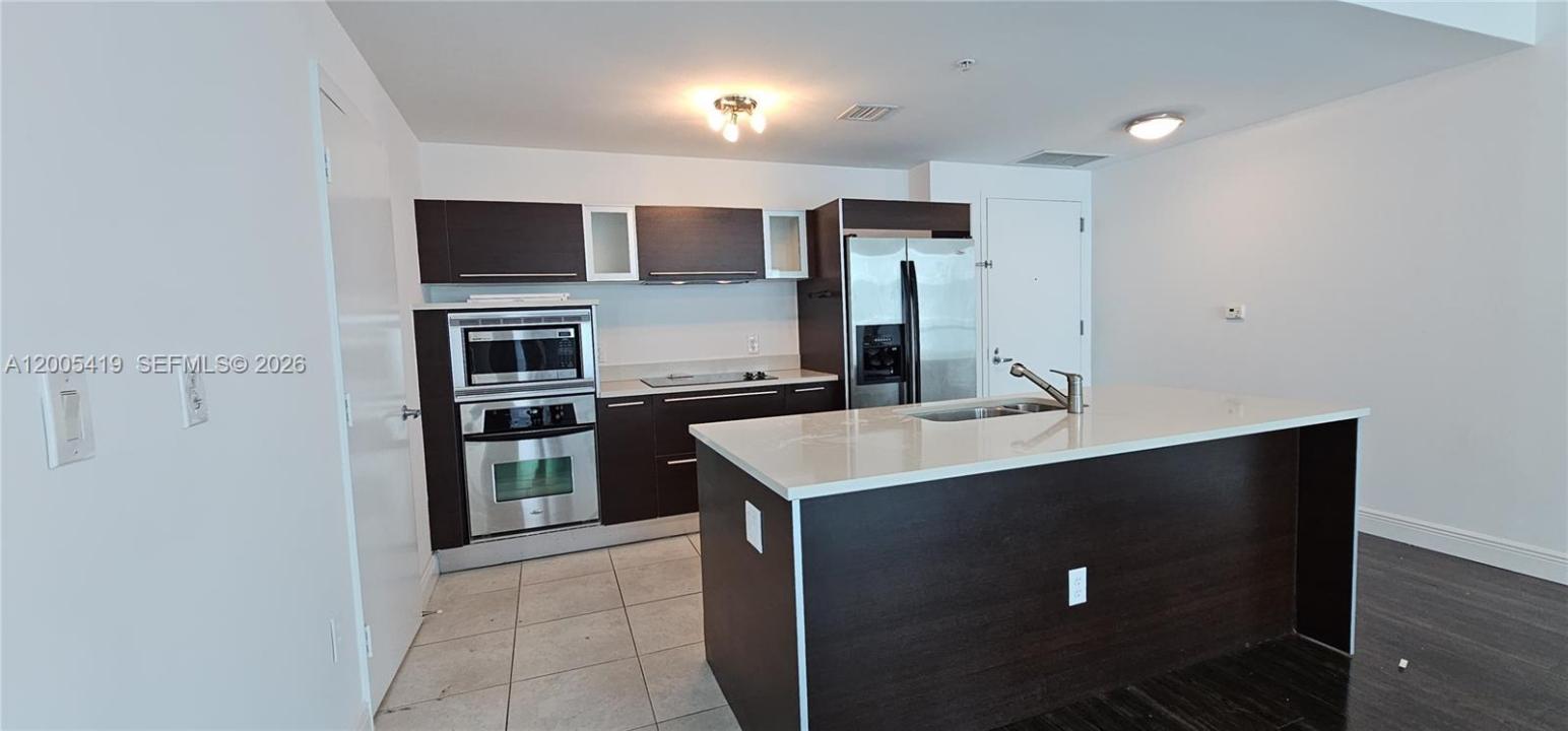 1900 N Bayshore Dr 1617, Miami, Florida 33132, Stati Uniti