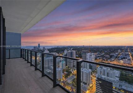 88 SW 7th St 3710, Miami, Florida 33130, USA