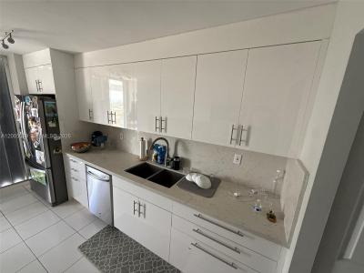 9341 Collins Ave 907, Surfside, Florida 33154, USA