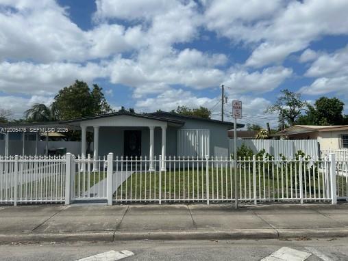 841 Hialeah Dr, Hialeah, Florida 33010, USA