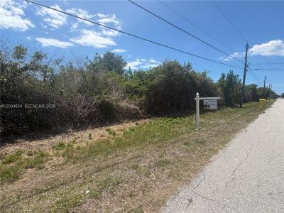 7329 SE Regina Dr, Port Charlotte, Florida 34224