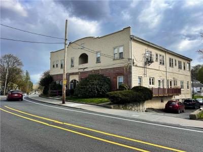 372 OLD RIVER Road, Lincoln, RI 02838, USA