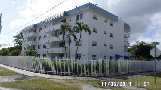 11750 NE 16th Ave 303, Miami, Florida 33161, USA