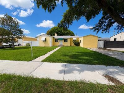 432 Palmetto Dr, Miami Springs, Florida 33166, USA