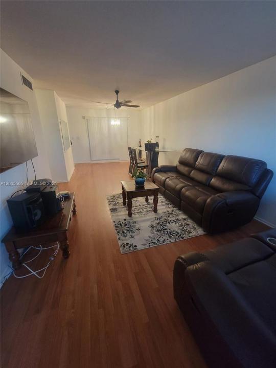 1490 NW 43rd Ave 308, Lauderhill, Floride 33313, États-Unis