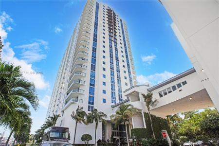 17111 Biscayne Blvd 2008, North Miami Beach, 佛罗里达州 33160, 美国