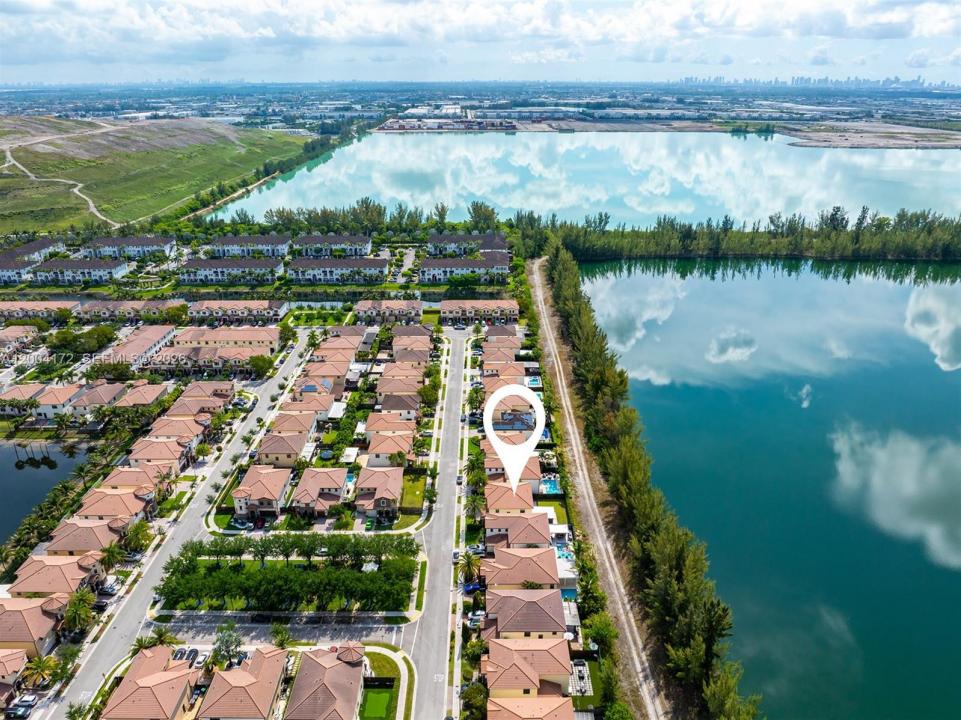 9890 NW 86th Ter, Doral, Floride 33178, États-Unis