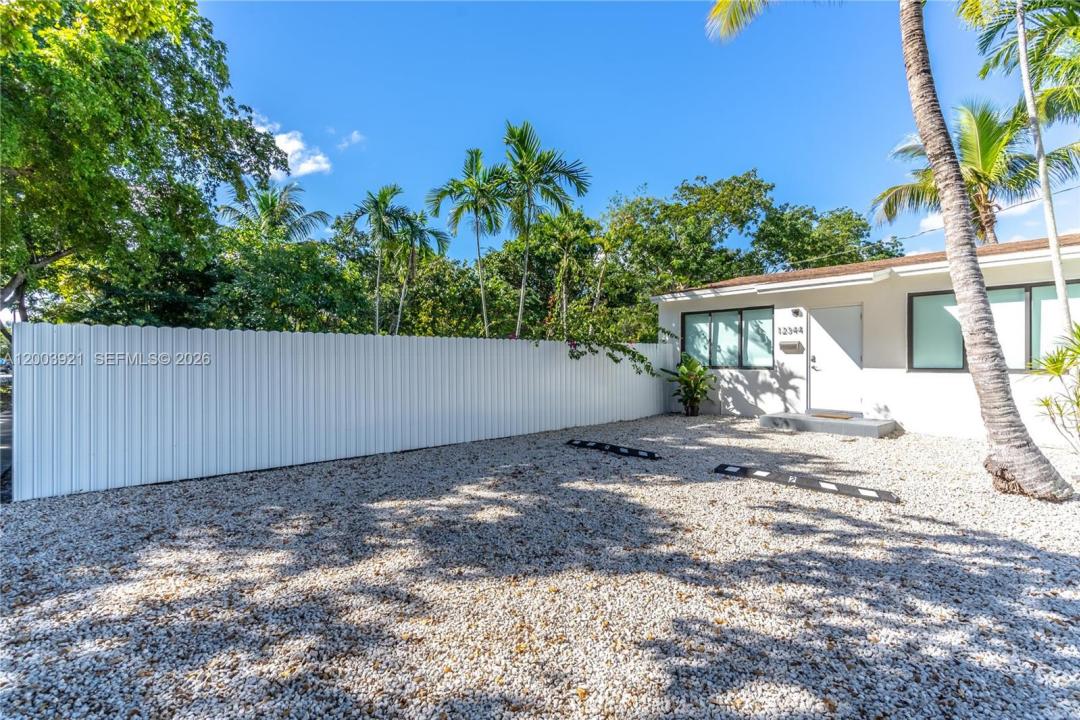 12344 NE 9th Ave 12344, North Miami, Florida 33161, Amerika Birleşik Devletleri