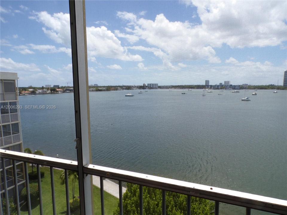 3000 Marcos Dr P609, Aventura, Floride 33160, États-Unis