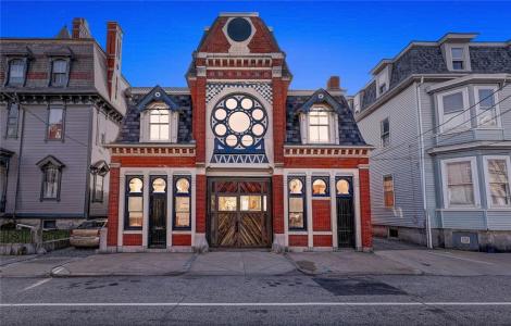 159 Sutton Street, Providence, Rhode Island 02903