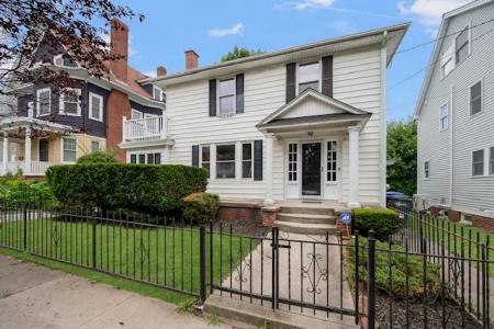 41 TYNDALL Avenue, Providence, RI 02908, USA