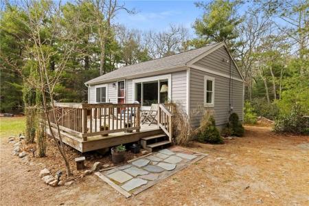 400 Gravelly Hill Road, South Kingstown, RI 02879, USA