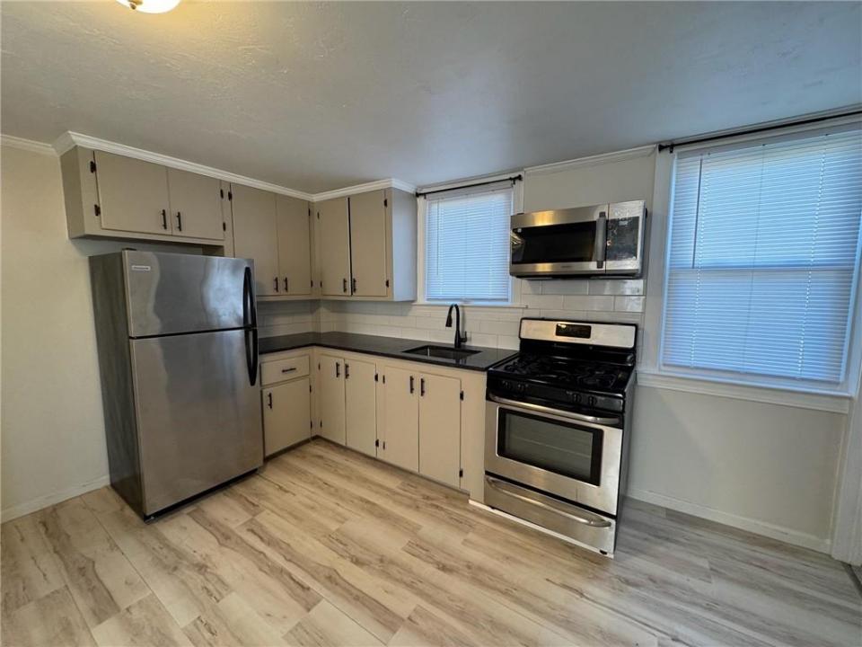 33 Saint Elizabeth Street 2, Bristol, Rhode Island 02809, États-Unis