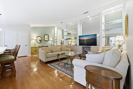 701 Silverleaf Oak Court, Palm Beach Gardens, Florida 33410, USA