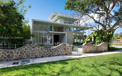 2100 S Miami Ave, Miami, Florida 33129, USA